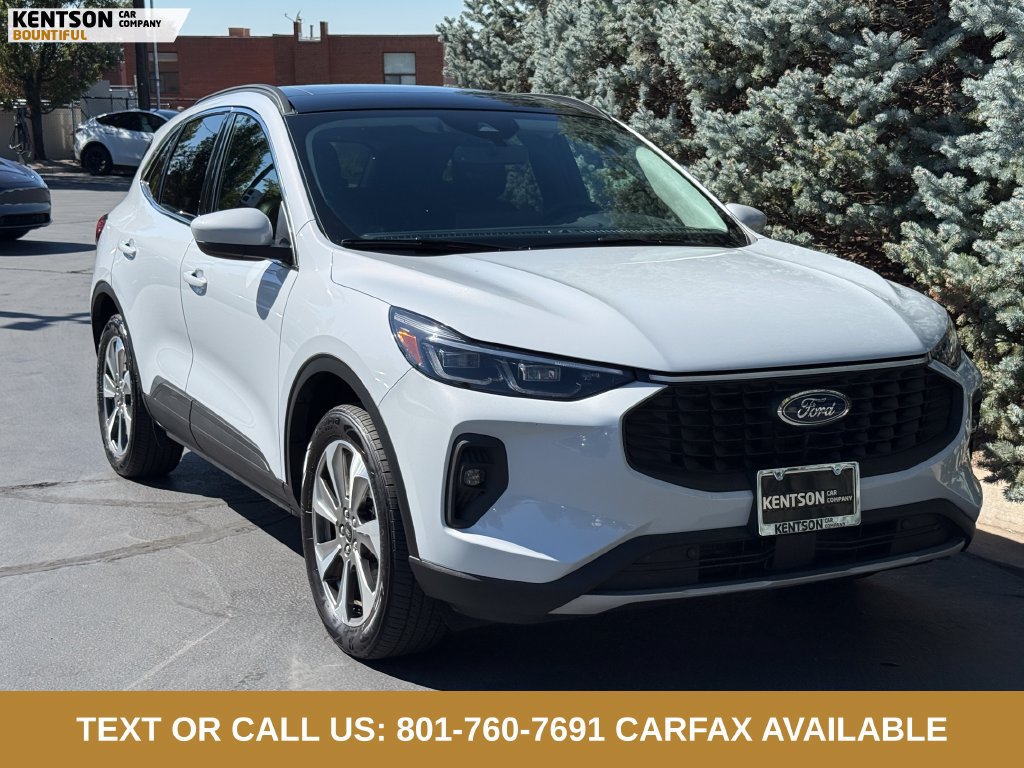Used 2025 Ford Escape Platinum AWD/4WD image 11