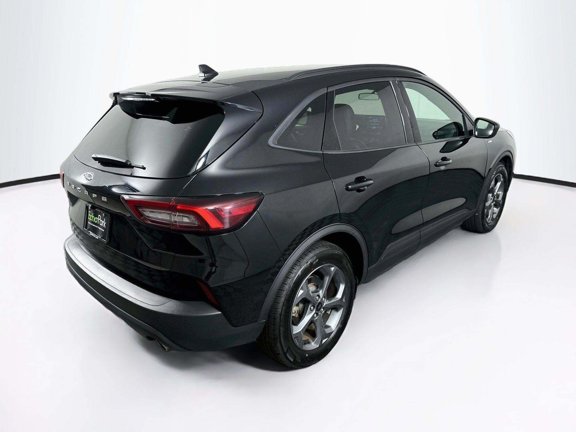 Used 2025 Ford Escape ST-Line FWD image 9