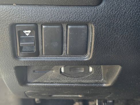 Used 2008 Nissan Altima Hybrid Sedan w/ Technology Pkg FWD image 32