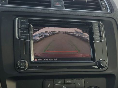 Used 2018 Volkswagen Jetta SE image 27