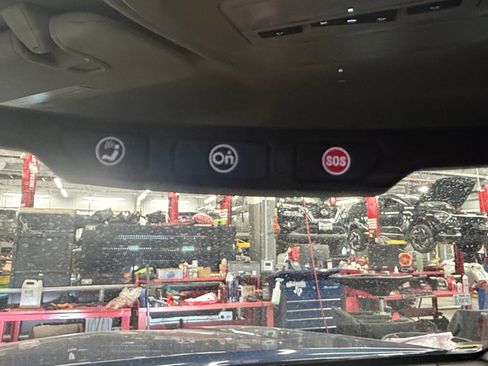 Used 2019 Chevrolet Colorado LT w/ LT Convenience Package RWD image 32