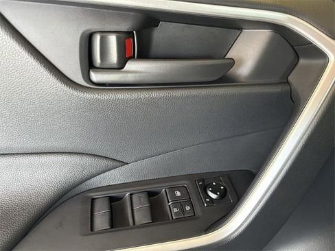 Used 2025 Toyota RAV4 LE image 16