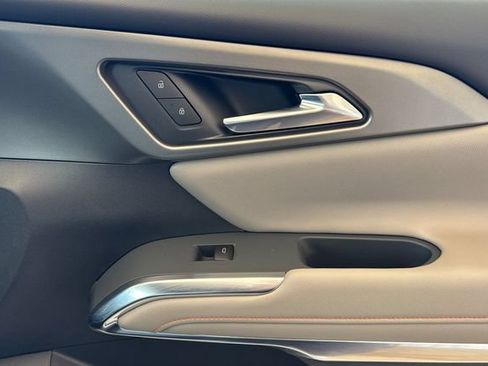 New 2026 Chevrolet Traverse LT w/ Driver Confidence Package FWD image 25