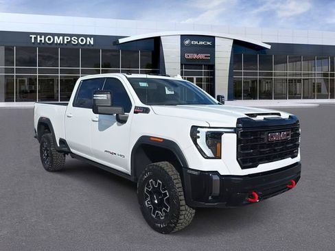 Used 2024 GMC Sierra 2500 AT4X image 1