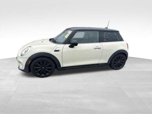Used 2017 MINI Cooper 2-Door Hardtop FWD image 4