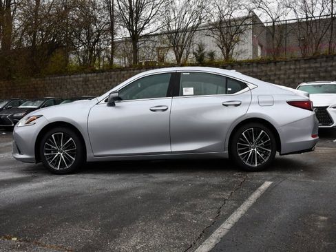 New 2025 Lexus ES 350 w/ Premium Package image 4