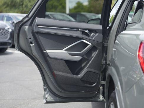 New 2025 Audi Q3 2.0T Premium image 21