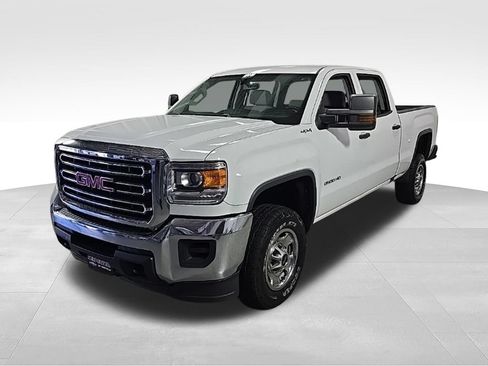 Used 2019 GMC Sierra 2500 4x4 Crew Cab w/ Sierra Convenience Package image 4