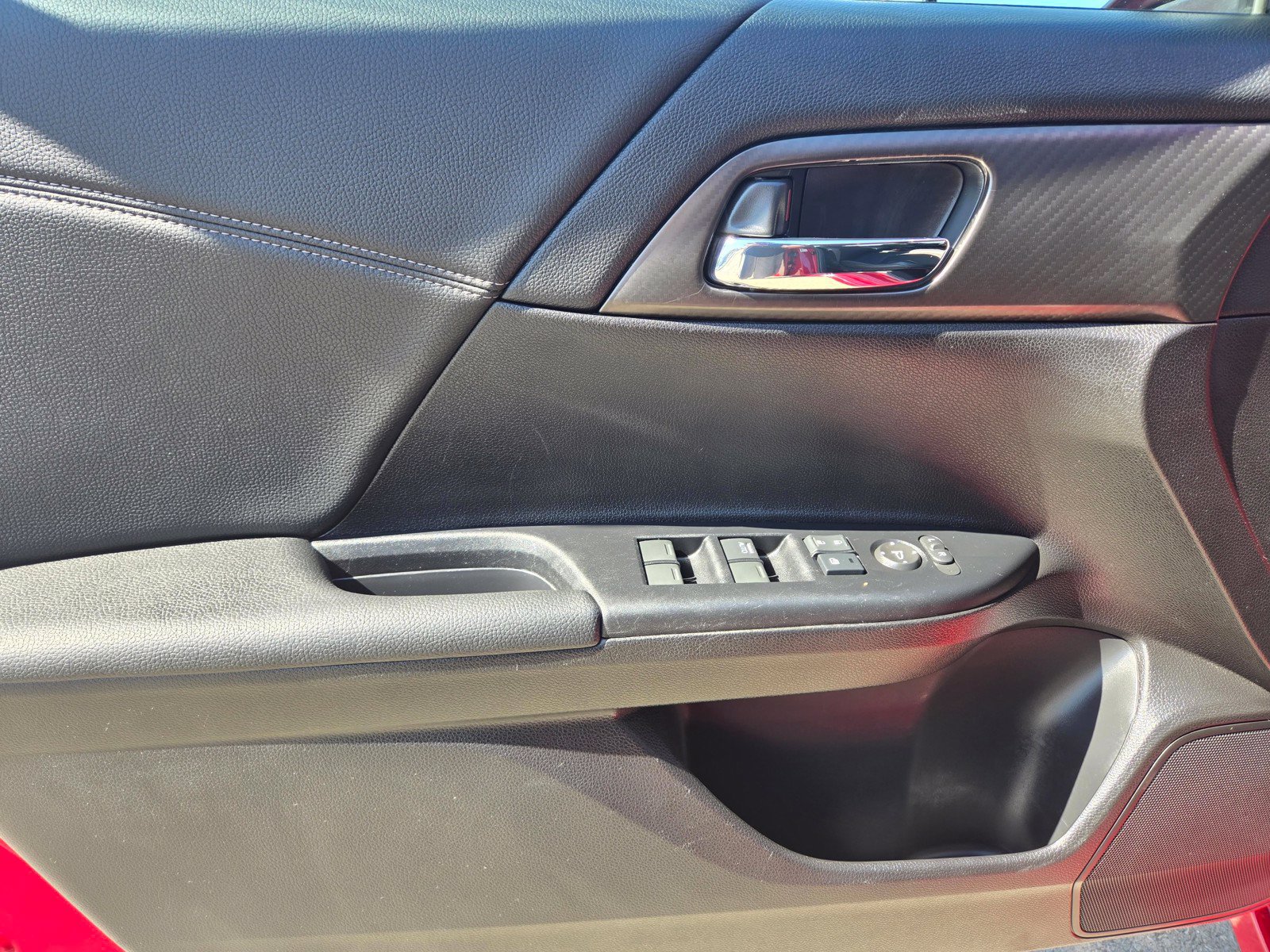 Used 2016 Honda Accord Sport image 13