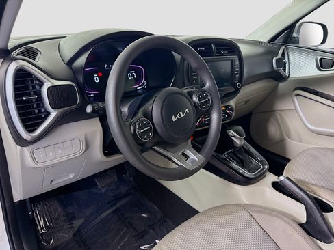Used 2024 Kia Soul LX FWD image 22