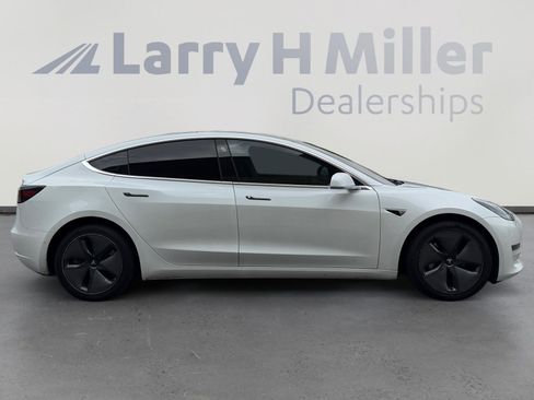 Used 2020 Tesla Model 3 Standard Range Plus RWD image 6