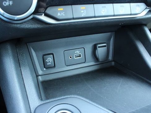 Used 2024 Nissan Sentra S FWD image 18