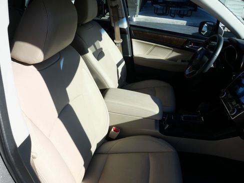 Used 2019 Subaru Outback 2.5i Limited image 31