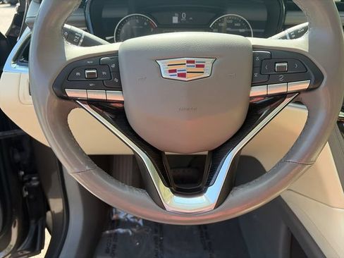Used 2020 Cadillac XT6 Premium Luxury FWD image 34