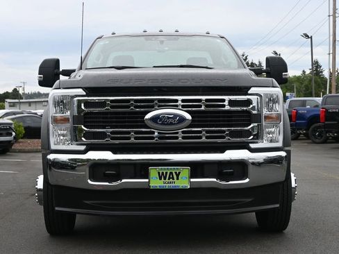 Used 2024 Ford F550 4x4 Regular Cab Super Duty image 3