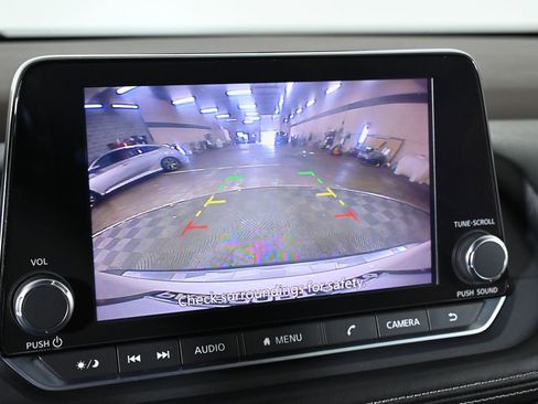 Certified 2022 Nissan Rogue SV AWD/4WD image 14