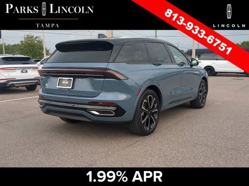 Certified 2025 Lincoln Nautilus Reserve AWD/4WD image 4