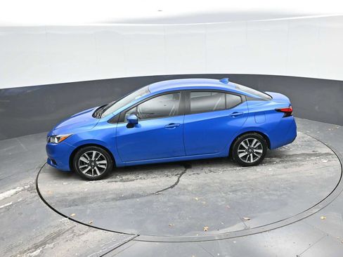 Used 2021 Nissan Versa SV image 26