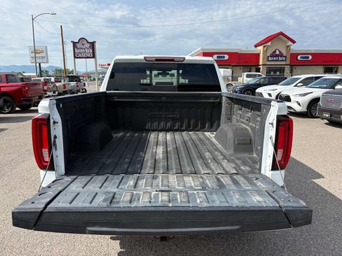 Used 2021 GMC Sierra 1500 AT4 w/ AT4 Preferred Package AWD/4WD image 5