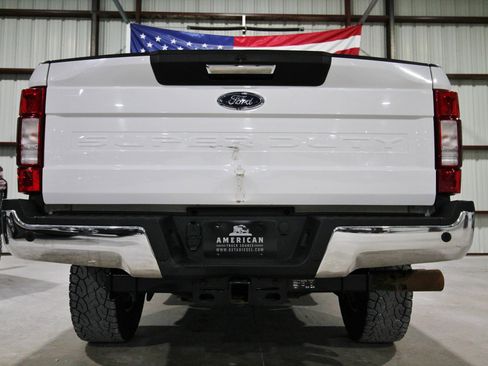Used 2021 Ford F250 XLT w/ XLT Premium Package AWD/4WD image 9