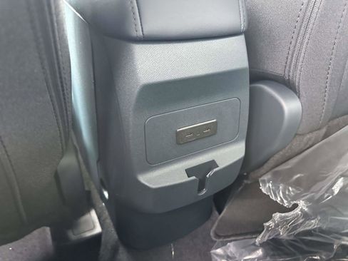 New 2026 Ford Maverick XL image 9