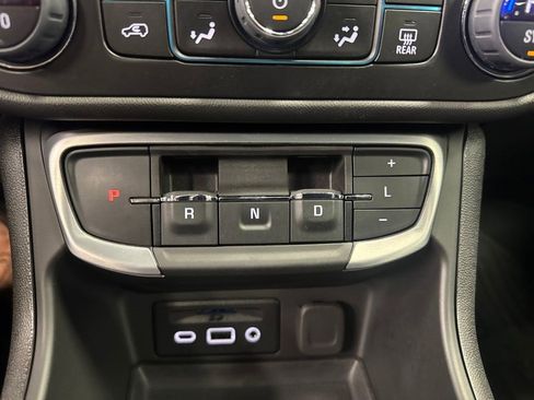 Certified 2024 GMC Terrain SLT w/ LPO, Floor Liner Package AWD/4WD image 24