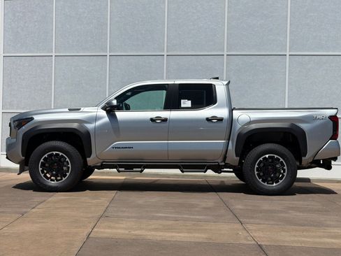 New 2026 Toyota Tacoma TRD Off-Road AWD/4WD image 7