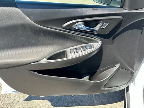 Used 2023 Chevrolet Malibu LS w/ LPO, Floor Liner Package FWD image 9