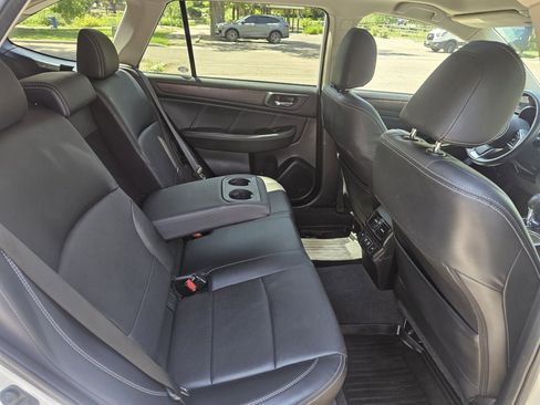 Used 2019 Subaru Outback 3.6R Limited AWD/4WD image 41