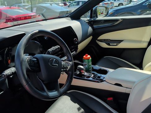 Used 2024 Lexus NX 250 FWD w/ Towing Package (2000 Lbs) image 2