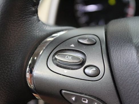 Used 2019 Nissan Murano Platinum image 11