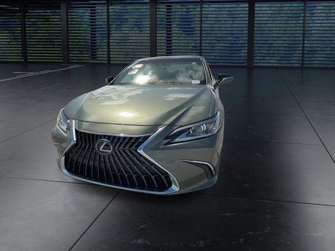 Certified 2024 Lexus ES 350 w/ Premium Package FWD image 3