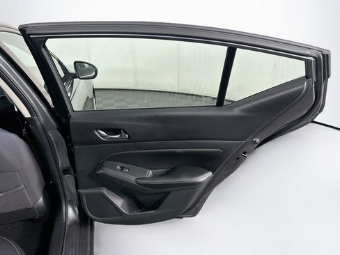 Used 2020 Nissan Altima 2.5 S FWD image 27