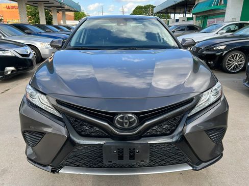 Used 2020 Toyota Camry XSE image 8