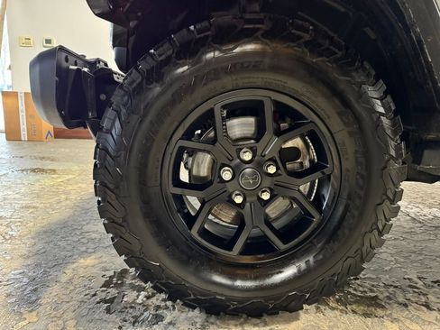 Used 2024 Jeep Wrangler Willys image 26