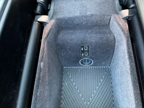 Used 2023 BMW 760i xDrive w/ Executive Package AWD/4WD image 16