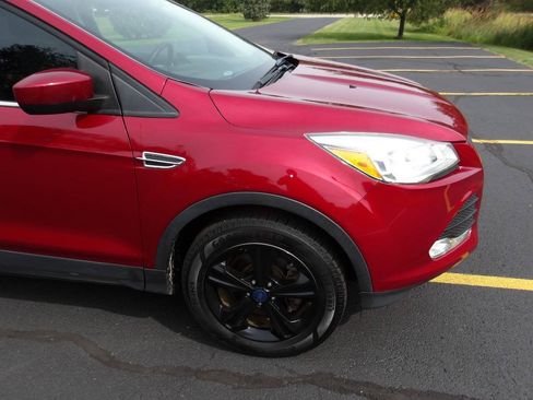 Used 2016 Ford Escape SE AWD/4WD image 29
