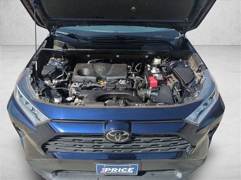 Used 2021 Toyota RAV4 XLE Premium FWD image 23