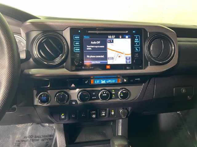 Used 2018 Toyota Tacoma Limited AWD/4WD image 18