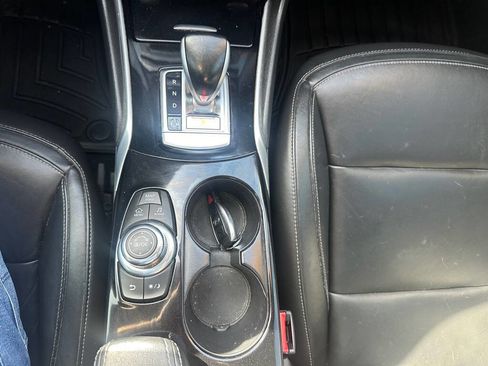 Used 2018 INFINITI QX30 Premium w/ Navigation Package image 21