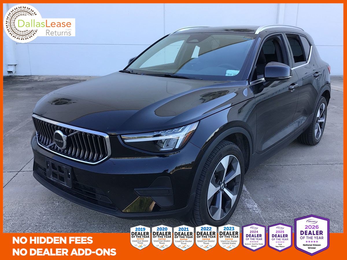 Used 2025 Volvo XC40 B5 Core w/ Protection Package Premier AWD/4WD image 1