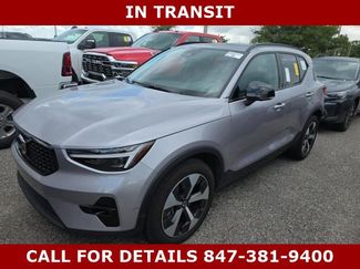 Used 2026 Volvo XC40 B5 Plus AWD/4WD video 1