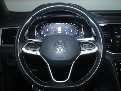 Used 2022 Volkswagen Atlas Cross Sport SE image 23