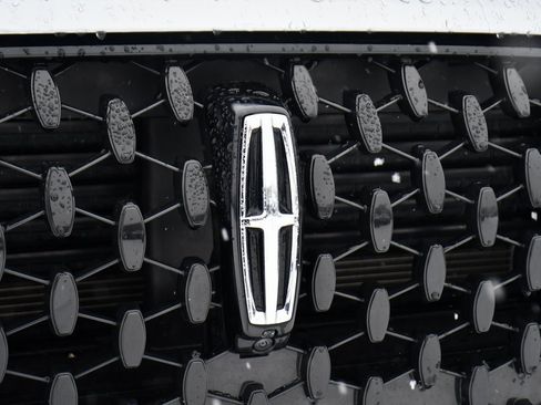 Used 2023 Lincoln Corsair Reserve w/ Equipment Group 201A image 35