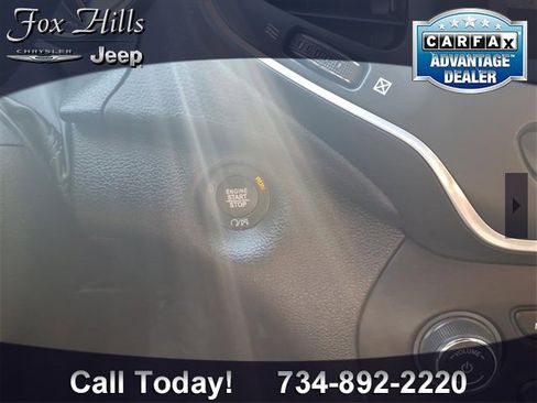 Certified 2023 Jeep Cherokee Altitude Lux image 24