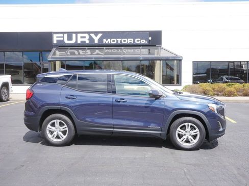 Used 2018 GMC Terrain SLE FWD image 1
