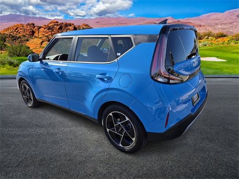 Certified 2024 Kia Soul EX image 6