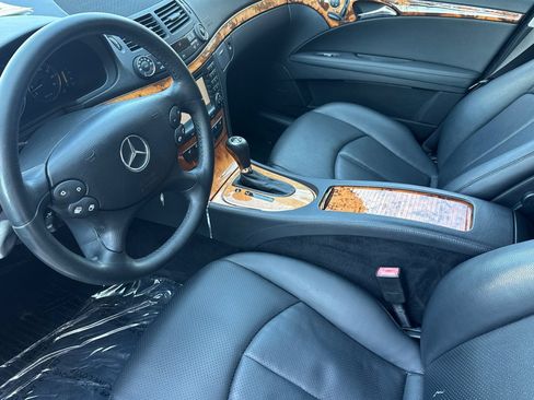 Used 2007 Mercedes-Benz E 350 Sedan image 4