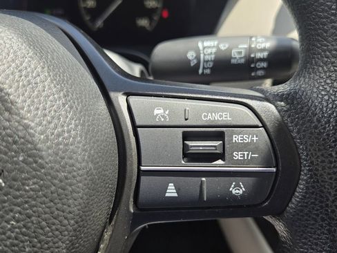 Used 2025 Honda HR-V LX image 25