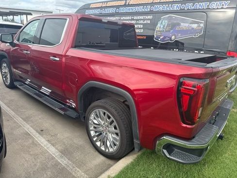 Used 2020 GMC Sierra 1500 SLT RWD image 3